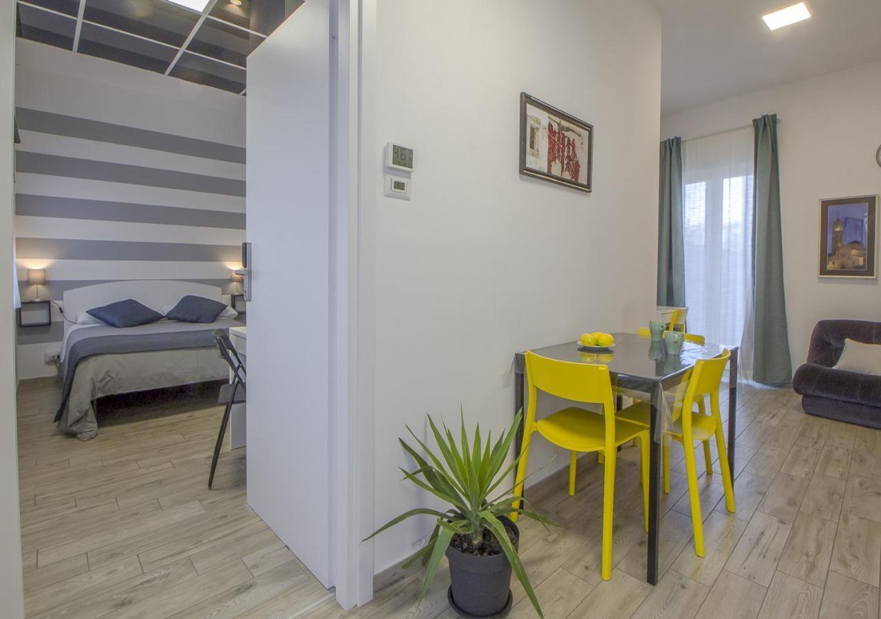 Appartamento Con 2 Camere E 2 Bagni In Centro Con Parcheggio Matera Eksteriør bilde